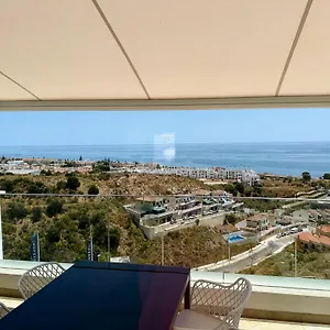 Heerlijk Penthouse, Dakterras Met Prachtig Zeezicht, Kingsize Bed, Zwembad, 700m Appartement
